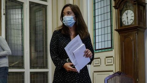 Inés Rey ve una «buena noticia» para los hosteleros la posibilidad de retomar su actividad