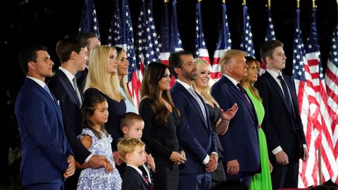 Trump con toda su familia, tras aceptar su nominacin a la reeleccin el pasado agosto