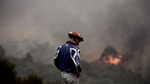 Incendio forestal en el municipio ourensano de Cualedro, durante el pasado verano