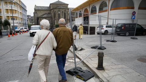 Las obras de peatonalización de Quiroga Ballesteros comenzaron este lunes y se prolongarán durante diez meses, en tres fases
