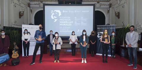 Alba González, Ester García, Iván Villarmea e José Manuel López, premios Maria Luz Morales. Os premios do audiovisual galego entregaronse na Deputacion de Pontevedra