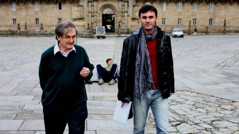 Jorge Mira, el autor del artículo, con Roger Penrose en Santiago en el 2011