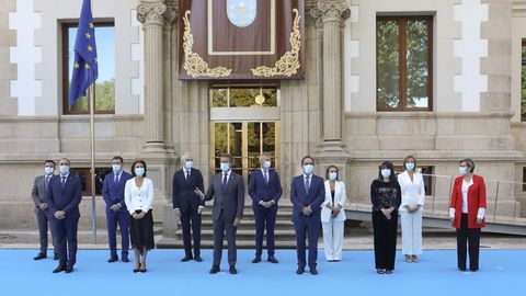 Toma de posesión del nuevo Gobierno de la Xunta, frente al Parlamento de Galicia, a principios de septiembre
