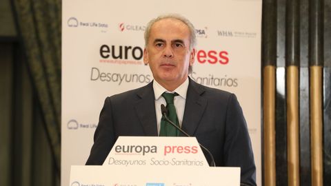El consejero de Sanidad de la Comunidad de Madrid, Enrique Ruiz Escudero