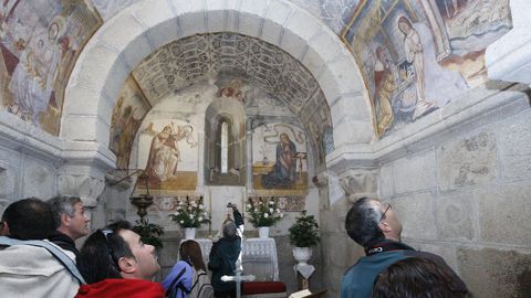 Interior de la iglesia de Santa María de Proendos, en Sober