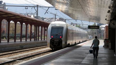 Media distancia que unía León-Ponferrada-Monforte-Vigo