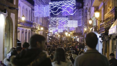 Imágenes como esta, de calles a rebosar de gente y haciendo las típicas compras navideñas, no se verán este año.