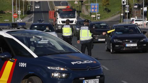 Cierre perimetral de Lugo en el acceso a O Ceao