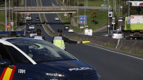 Cierre perimetral de Lugo en el acceso a O Ceao