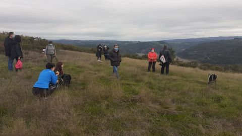 Participantes en una de las actividades turística de otoño organizadas este año en el municipio de Taboada por el consorcio de la Ribeira Sacra
