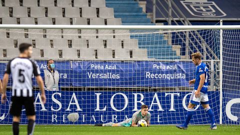 Femenias Carlos Hernandez Real Oviedo Castellon Carlos Tartiere.Joan Femenías y Carlos Hernández, durante el Real Oviedo - Castellón