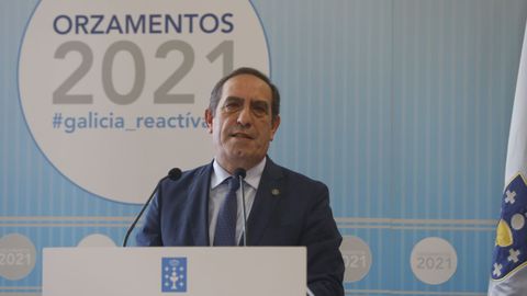 El conselleiro de Facenda, Valeriano Martínez, durante la presentación de los Orzamentos para el 2021