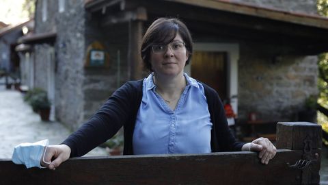Rocío Gorís apunta que en noviembre solo se ocuparon dos habitaciones en su casa rural de Carral