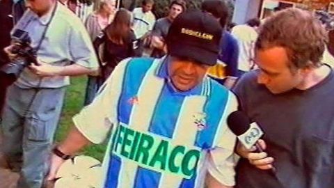 El obsequio del Turu Flores a Maradona fue hace justo 20 años
