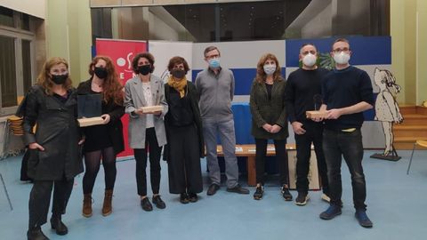Vicente Blanco e Salvador Cidrás, á dereita, gañan o XL Premio Marta Mata de Pedagoxía