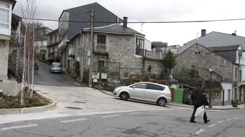 Vecinos en A Veiga, uno de los concellos con menor densidad de población