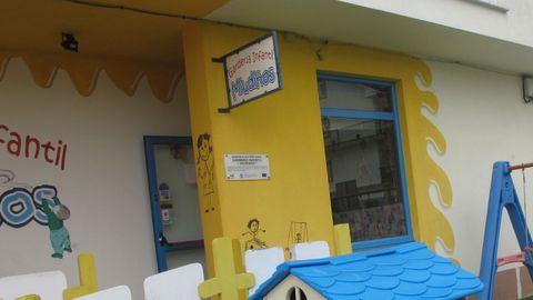 Un aula de la escuela infantil Miudiños es la única cerrada en la comarca a causa del covid
