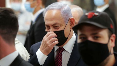 Netanyahu abandona el Parlamento tras perder la votación sobre los presupuestos