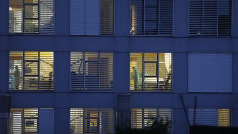 En los hospitales hay ingresados 104 enfermos, 17 de ellos en unidades de cuidados intensivos