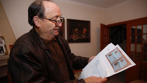 El afectado, con la denuncia presentada