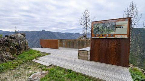 El mirador de Pena do Conde, el único que no está en el cañón del Sil