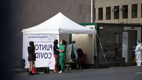 El índice de positividad se volvió a disparar por encima del 8 %