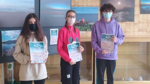 Ana Balseiro, Erín Agustí e Izan Fra ganadores (Gerardo García no pudo acudir a la entrega de diplomas)