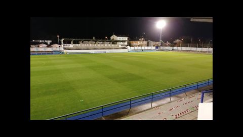 Tras una profunda renovación, el estadio Pepe Barrera de Ribadeo se estrena en el LXIX Emma Cuervo