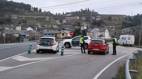 La Guardia Civil montó un control de movilidad en Vilamartín de Valdeorras