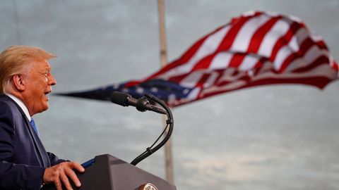 El presidente Donald Trump durante un mitin de campaa en el aeropuerto Cecil en Jacksonville (Florida) el pasado septiembre