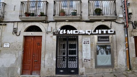 RESTAURANTE EL MOSQUITO, EN LA PRAZA DE A PEDRA