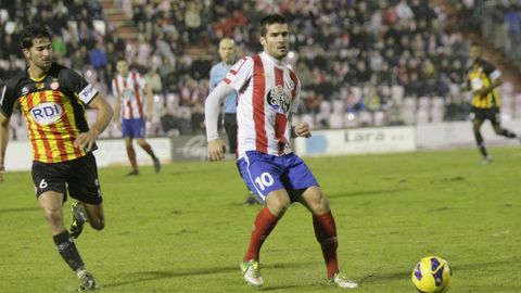 Gerardo Berodia militó en el Club Deportivo Lugo durante una temporada y media, justo cuando el club rojiblanco dio el salto al fútbol profesional