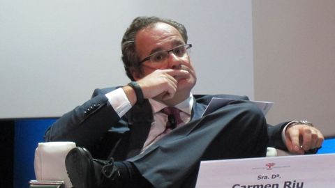 DEMETRIO CARCELLER (Empresario). El patriarca de la familia propietaria de Damm, Demetrio Carceller Coll, y su hijo, Demetrio Carceller Arce, protagonizaron uno de los fraudes fiscales de mayor importe cometidos en España, según la Fiscalía Anticorrupción. El patriarca, con la colaboración de su hijo, simuló vivir fuera del país desde 1990 ?en Reino Unido y Portugal? cuando se escondía en Galapagar, para no pagar impuestos. Fueron condenados por delito fiscal y eludieron la cárcel al acordar con el fiscal conmutar la pena por una multa de 93 millones.