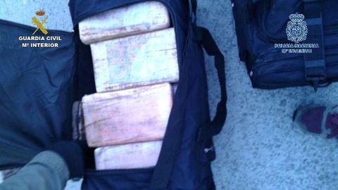 Operación Bodeguilla. 497 kilos de cocaína, en 448 bultos repartidos en mochilas negras, cruzaron el Atlántico, desde Brasil, en el buque Maersk León.