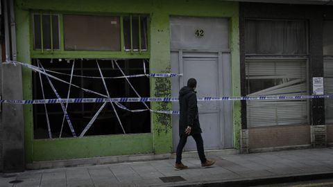 Bajo comercial okupado en Francisco Catoira, 42