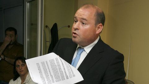 El abogado José Manuel Roibás cuenta con uno de los despachos más importantes de Santiago
