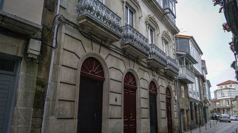 Casa, en la calle San Roque de Celanova, de los padres de la protagonista Viruca en la serie de Netflix «El desorden que dejas»