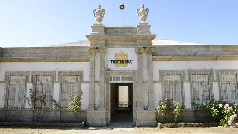 Fachada del balneario de Fontenova
