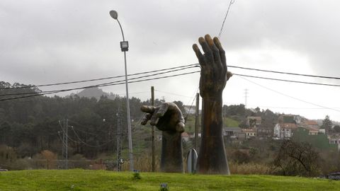 Escultura de Ramón Conde en las Carolinas