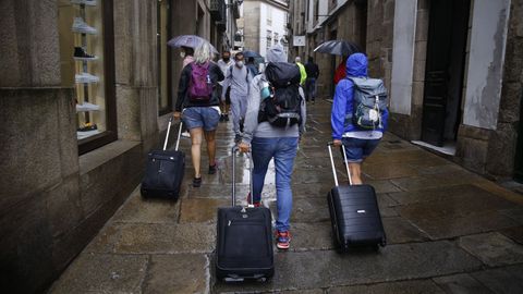 Como está quedando aún más claro durante la pandemia del coronavirus, sin turismo y sin turistas Santiago pierde su principal fuente de ingresos
