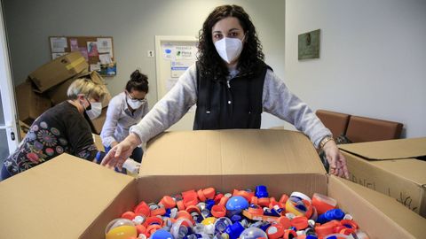 La madre de Enzo, con tapones para financiar investigación del Síndrome de Dent