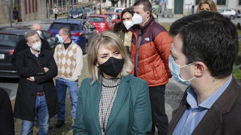 Noelia Rodríguez, futura alcaldesa de Ribadavia, y Gonzalo Caballero, secretario de los socialistas gallegos, en una visita a la villa