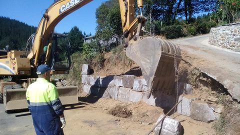 Obras de conservación del grupo Elsamex en la comarca de A Fonsagrada