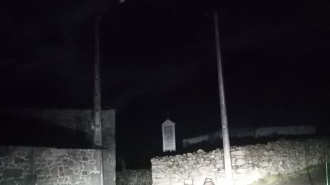 Biville, una parroquia que estuvo dos meses sin luz, iluminada por un coche