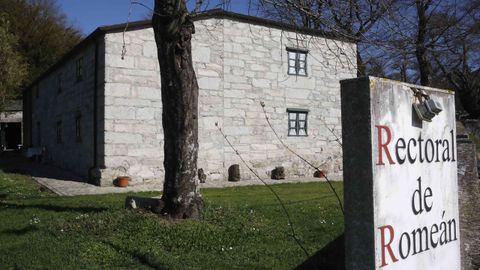 El albergue fue inaugurado hace dos años y cuenta con 20 plazas, una sala para talleres y un gran jardín
