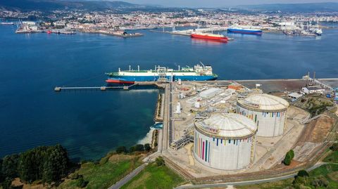 La terminal de Reganosa, en foto de archivo