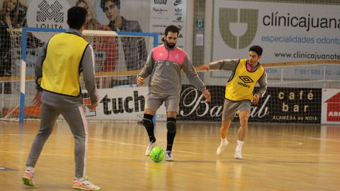 Imagen de un entrenamiento de esta semana del Noia Portus Apostoli