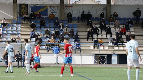 Debido a las restricciones por el coronavirus, el partido entre el Viveiro y el Polvorín del 27 de enero se disputó en San Cibrao