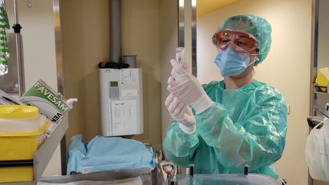 Natalia Prego Regueira, enfermera de la unidad del enfermedades infecciosas del Chuac