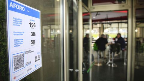 Los locales deben lucir la cartelería oficial que facilita la Xunta